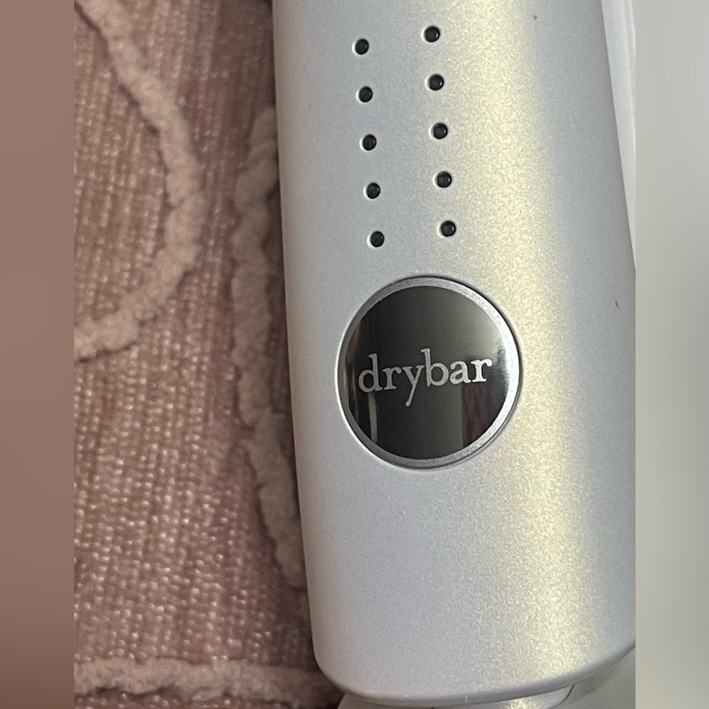 Drybar Reserve Dual-Plate Styling Iron - Picture 3 of 7